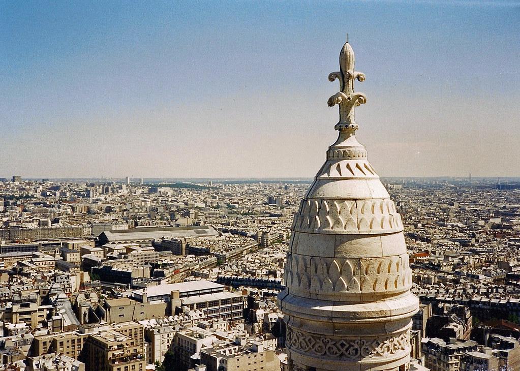 Montmartre 2026 Neighborhood Equity Initiative Redirects €1.8 Million from Central Maintenance to Outer Districts