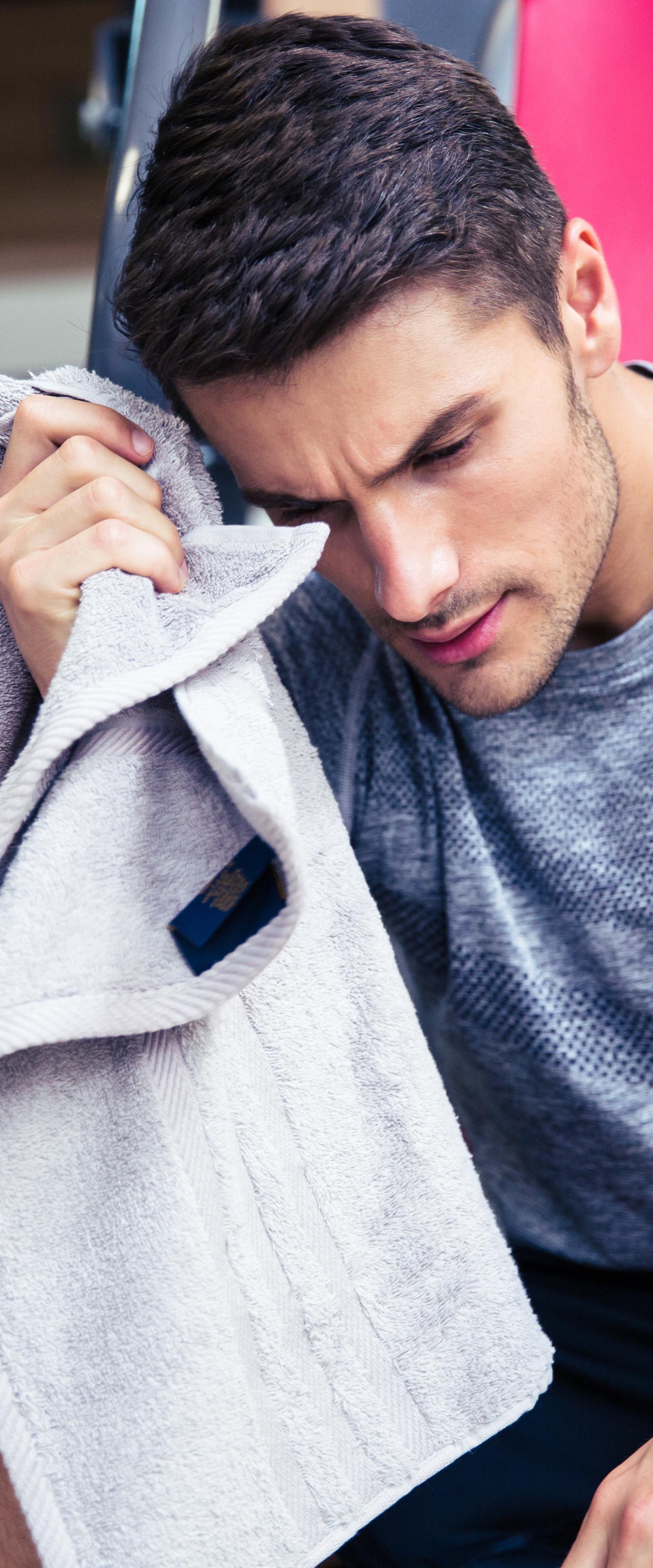 Sweat Together, Stay Together: How Fitness Challenges Are Binding Le Marais to Its Streets