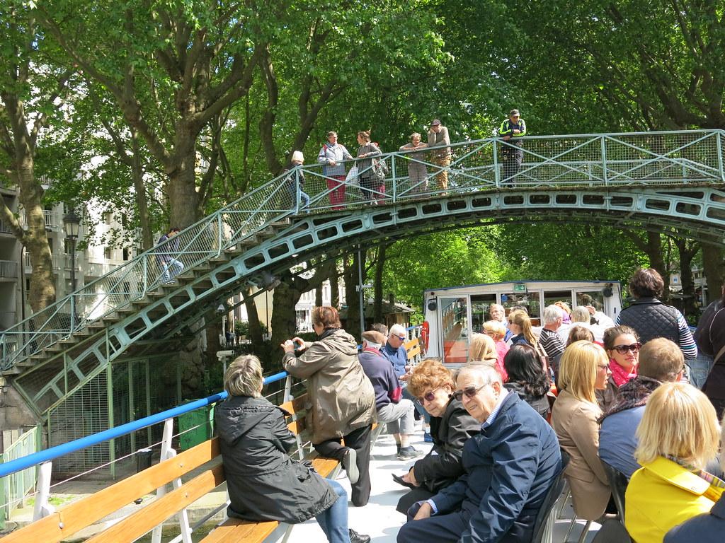 Canal Saint Martin’s Local Government Faces Crucial Decisions on Urban Renewal and Budget Allocation