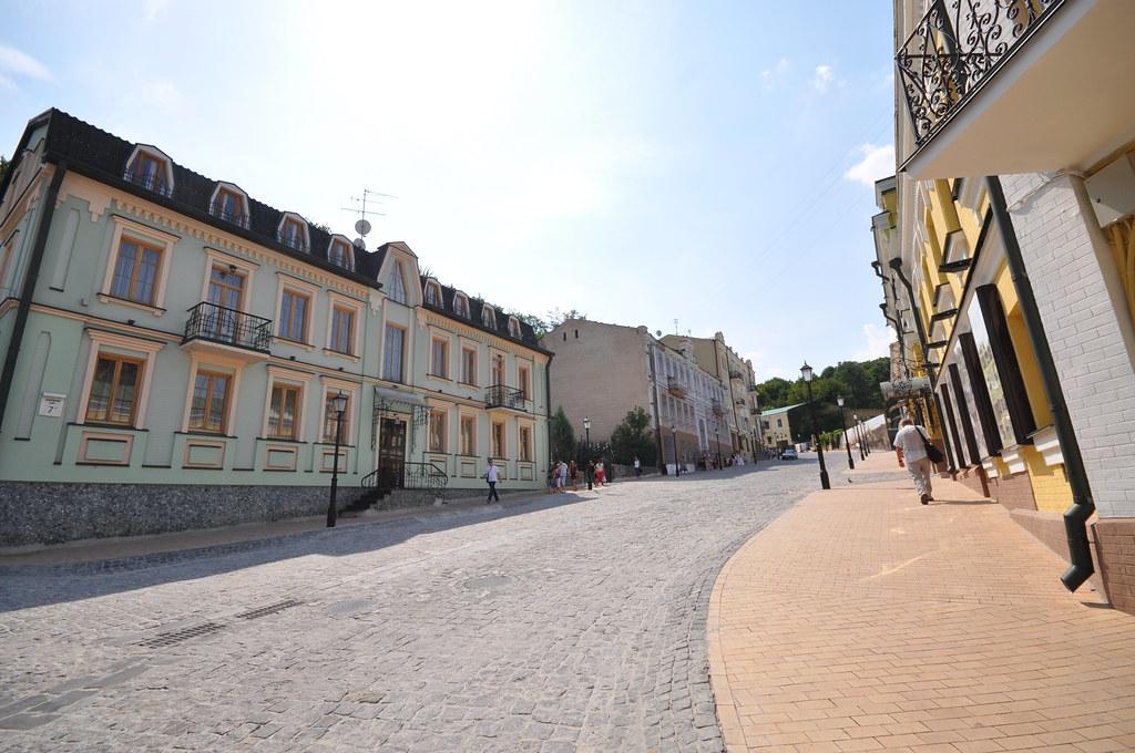 Montmartre Redrawn: Boundary Changes Reshape 2026 Local Council Race