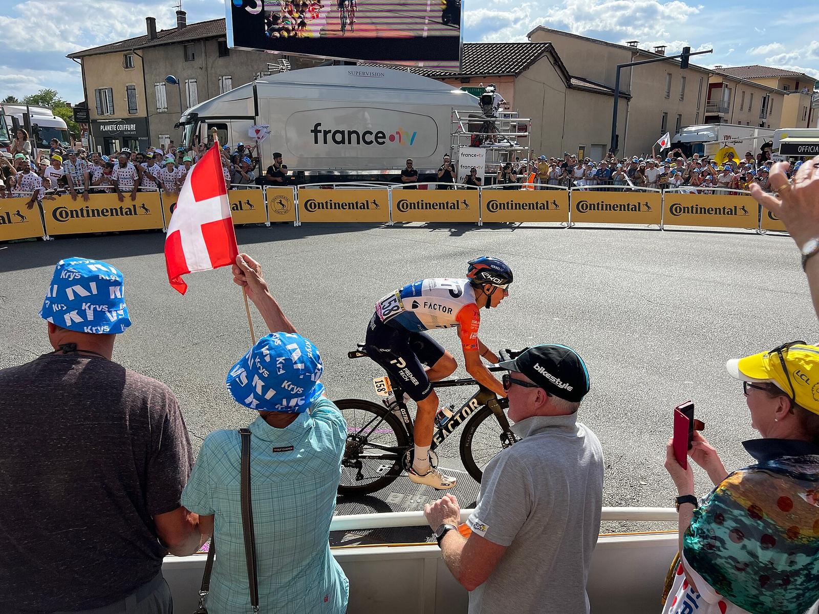 Étape 12 Tour France 2023 Avenue Europe Belleville en Beaujolais (FR69) 2023 07 13 6