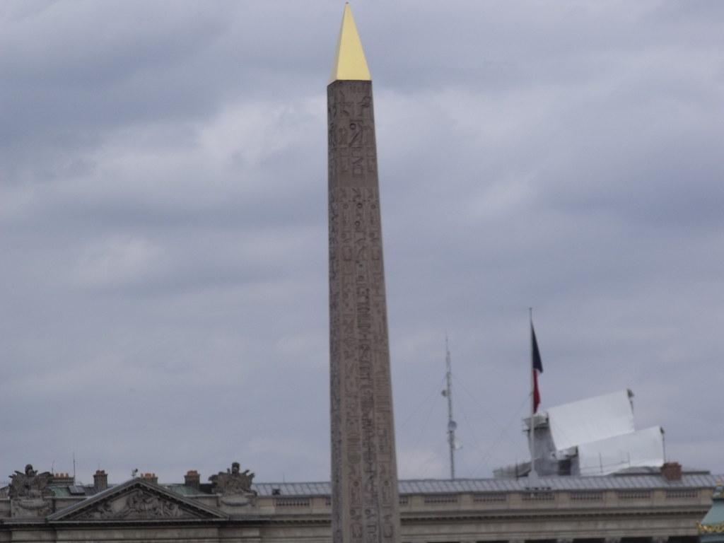 Bastille Runners: Join Free Coached Group Runs in Paris's 11th