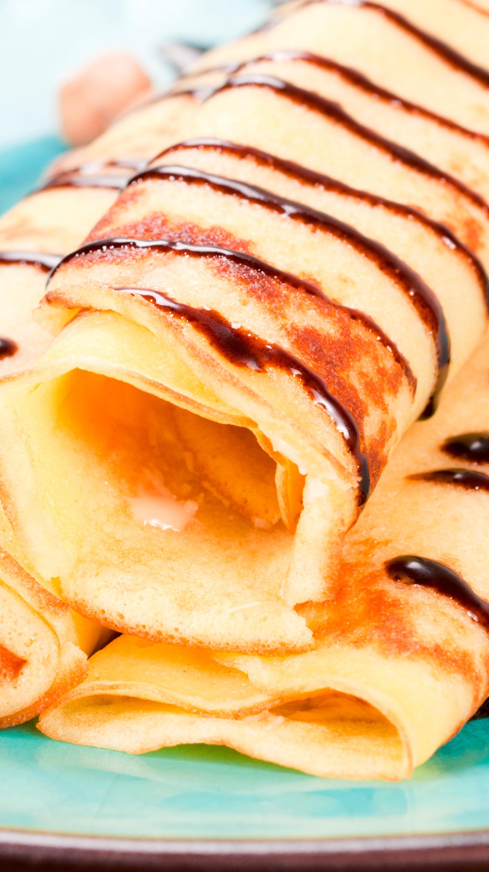Canal Saint-Martin: 10 Must-Try Restaurants Serving Crepes, Bagels, Natural Wine